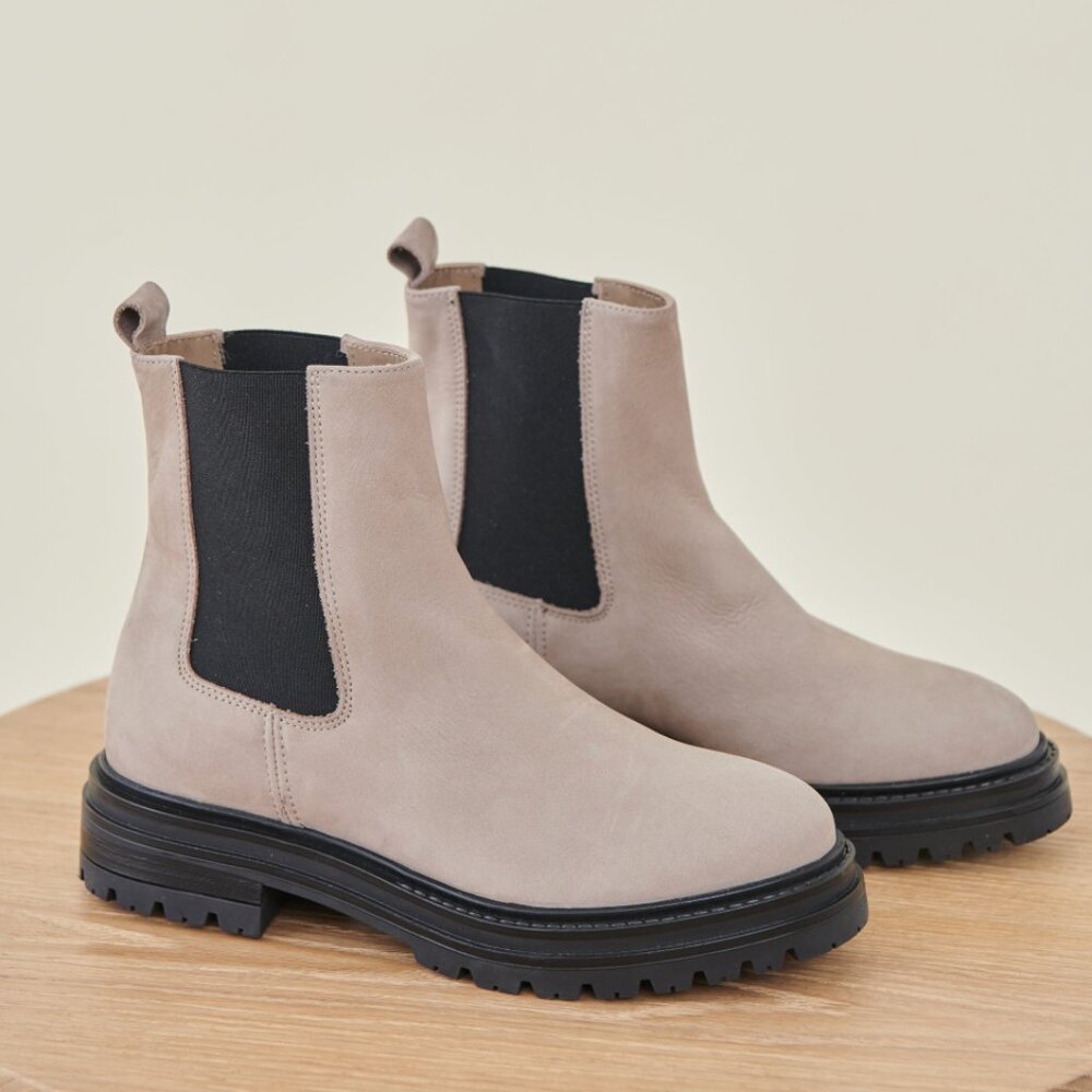 Brooklyn Lug Boot (Taupe)